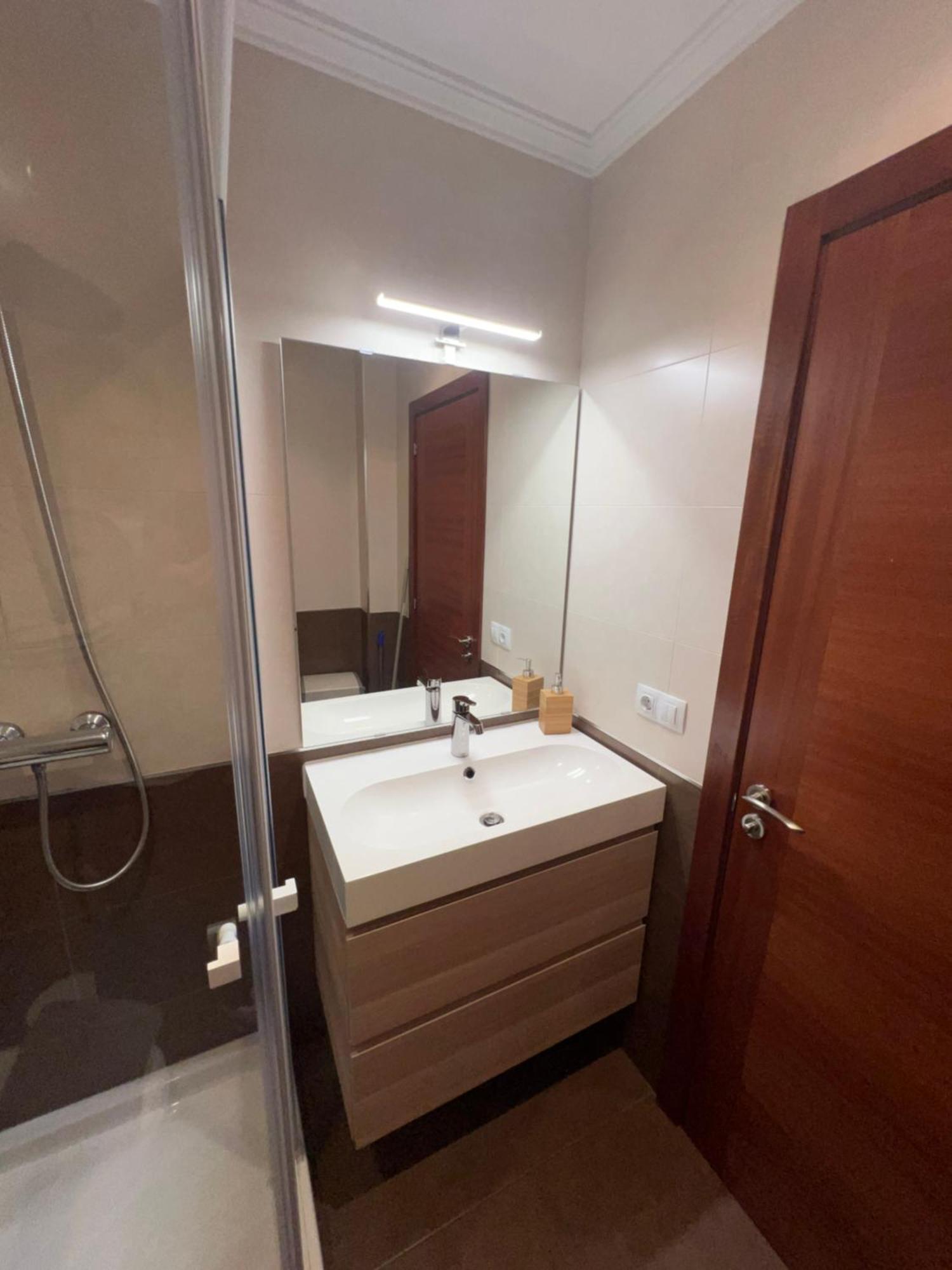 A Estrenar ,Con Vistas Al Mar Y Aparcamiento Gratis En El Casco Viejo-Centro-Zona Portuaria Apartamento Vigo Exterior foto